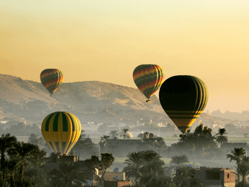 Luxor Tagesausflug & Heißluftballonfahrt ab Soma bay