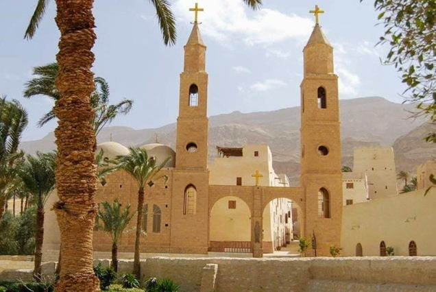 Privater Ausflug nach St Antonius und St Paulus Klöster ab Hurghada